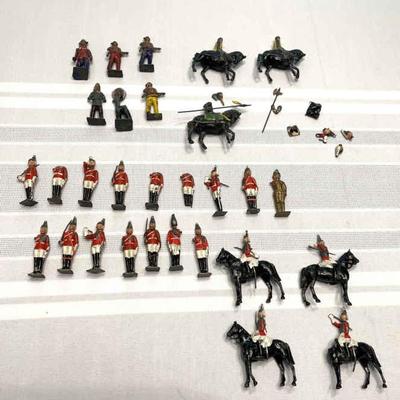 014-LR: Vintage Tin Soldiers and Warriors of Old
