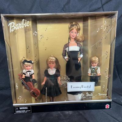 BE323 Evening Recital Barbies