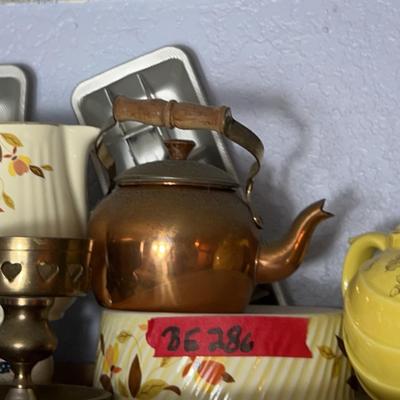 BE286 Stoneware & Brass