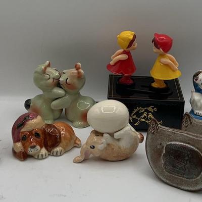 BE394 Vintage Animal Figurines 