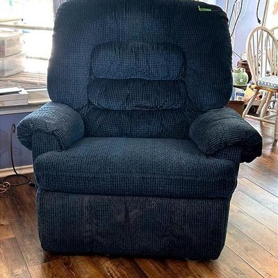 BE100 Oversized Blue Recliner Chair