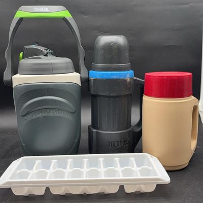 BE252 Stay Hydrated On The Go: Thermos Bundle