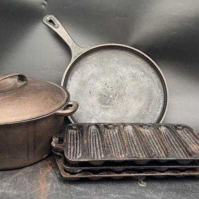 BE267 Classic cast-iron kitchen cookware collection