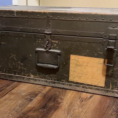 BE110 Military Chest