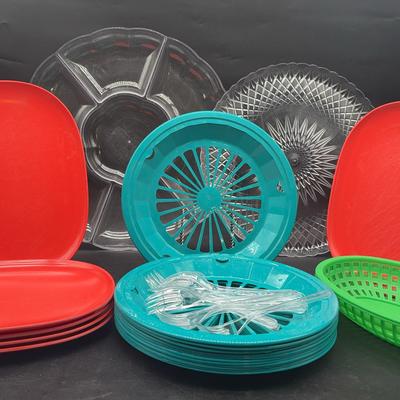 BE242 Colorful Plastic Serving Set – Perfect For Parties Colorful Plastic Serving Set 