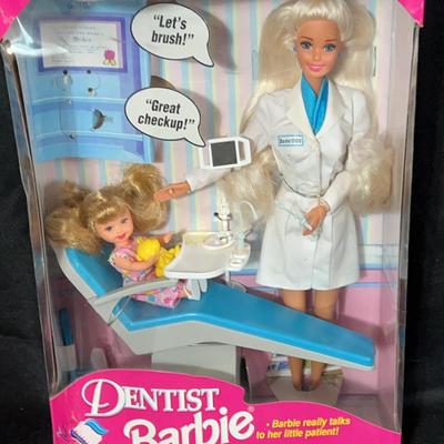 BE334 Dentist Barbie