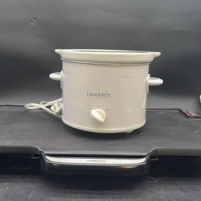 BE258 Crock Pot And Electric Griddle