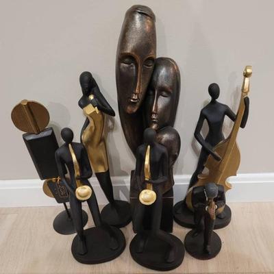 Jazz Band & Family Stauetes