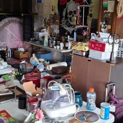 Estate sale photo