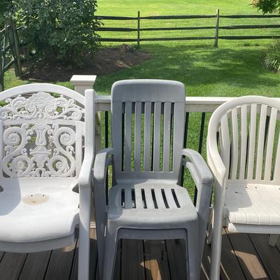 6 Outdoor Chairs 