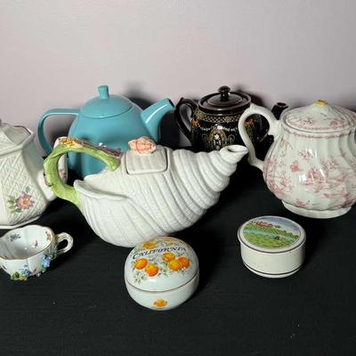 Collectible Tea Pots