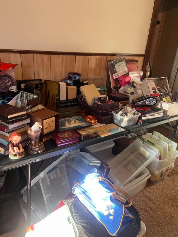 Estate sale photo