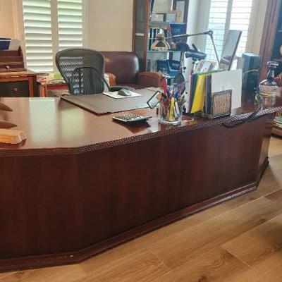 Sale Photo Thumbnail #17: 10ft desk 