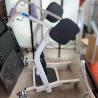 Medical: Lumex Lift & Pole With Adjustable Grab Bars
