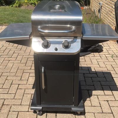 Charbroil 2-burner Gas Grill With Cover