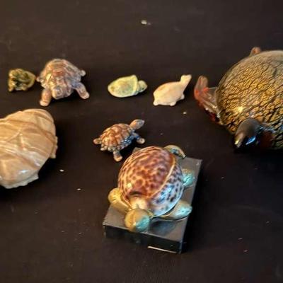 Turtle Figurine Collection – Mixed Styles & Sizes