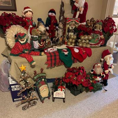 Christmas Décor Lot – Santa Figures, Frosty Elf, Poinsettias & More