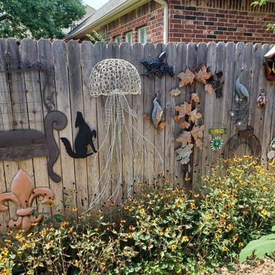 Fence Art and Outdoor Signs Lot #7 – Fleur-de-Lis, Jellyfish, Animals, Flowers & More