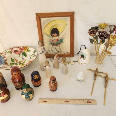 17+pc Collectibles - Willow Tree, Nesting Dolls, MacKenzie Childs, Flowers