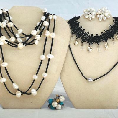 Baroque Pearl Suede Cord Jewelry