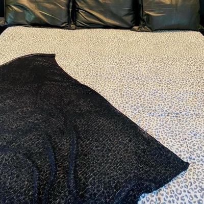 Frette Comforter & Lambskin Pillows 