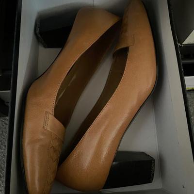 Sale Photo Thumbnail #412