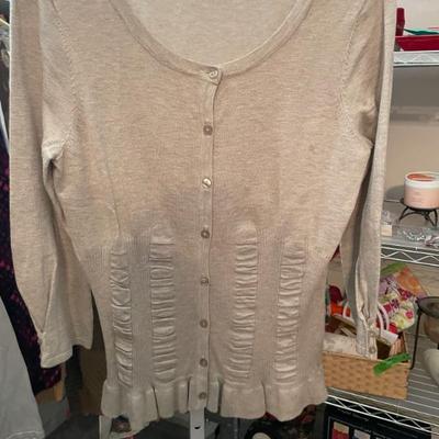 Sale Photo Thumbnail #561