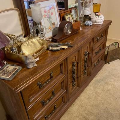 Sale Photo Thumbnail #580