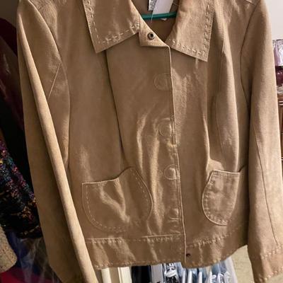 Sale Photo Thumbnail #631