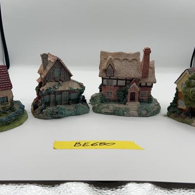 BE680 Collectible Cottages