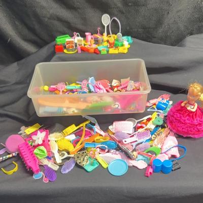 BE655 Doll Accessories 