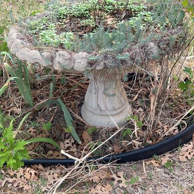 BE813 Large Heavy Fountain 39in W X 30in H