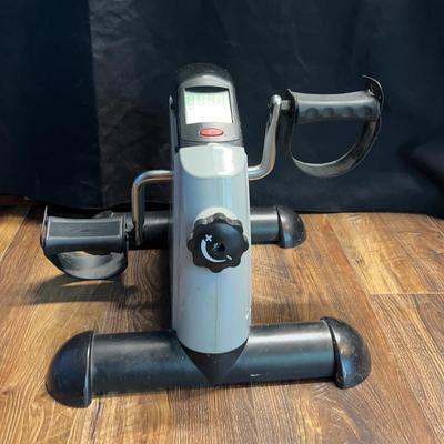 BE608 Crane Pedal Exerciser 