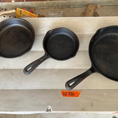 BE886 Wagner's 1891 Original Cast Iron Skillet