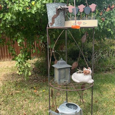 BE811 Patio Decor