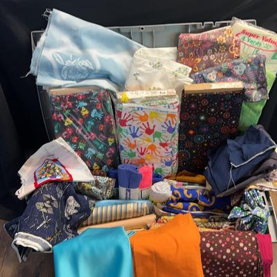 BE635 Big Tote Of Material 