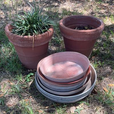 BE846 Planter Pots