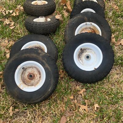 BE824 Wagon Tires