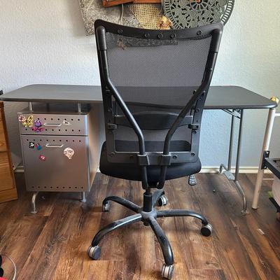 BE501 Metal Desk With Chair 
