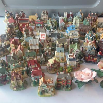 BE717 Miniature Village & porcelain Flowers 