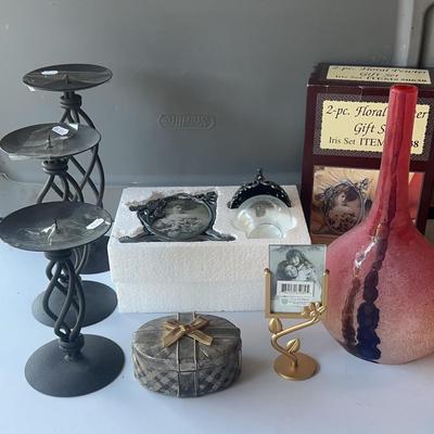 BE736 Frames Candles Holders More Frames candles more