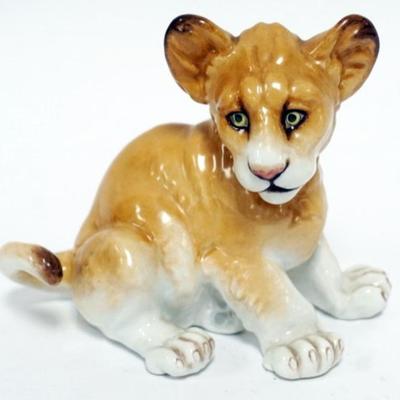Sale Photo Thumbnail #58: 1058	BOEHM PORCELAIN LION CUB FIGURE, APPROXIMATELY 6 IN X 3 IN X 5 IN H
