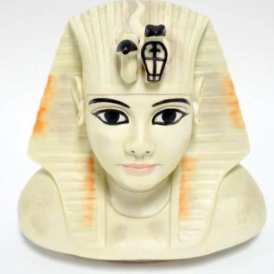 Sale Photo Thumbnail #62: 1062	BOEHM TUTANKHAMUN BUST, LIMITED EDITION EGYPT SALUTES THE US BICENTENNIAL #162, APPROXIMATELY 9 IN H
