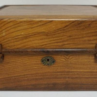 Sale Photo Thumbnail #145: 1145	ROSEWOOD CIGAR HUMIDOR, APPROXIMATELY 12 IN X 9 IN X 6 IN H
