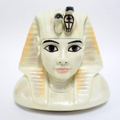 Sale Photo Thumbnail #61: 1061	BOEHM TUTANKHAMUN BUST, LIMITED EDITION EGYPT SALUTES THE US BICENTENNIAL #108, APPROXIMATELY 9 IN H
