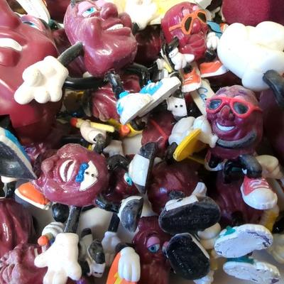 California Raisins Mystery Lot!
