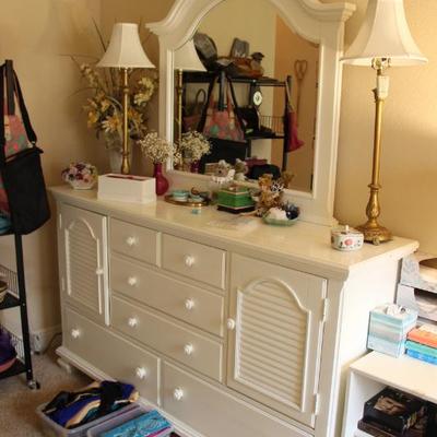 Sale Photo Thumbnail #309