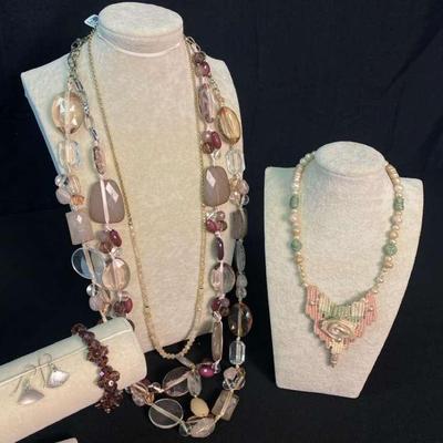 Demure Rose Tones 