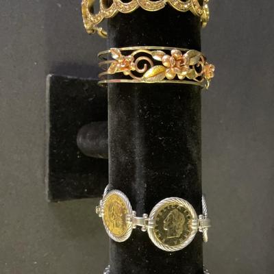 4 Trendy Bracelets 