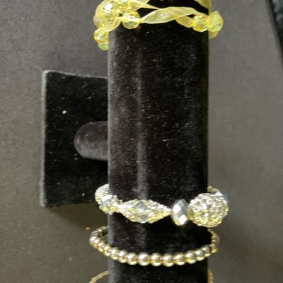 6 Beautiful Bracekets 